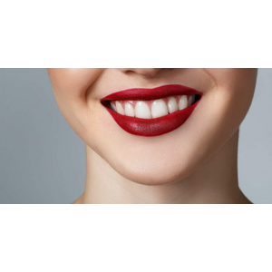 Bezpečné laserové bielenie zubov s nulovým obsahom peroxidu