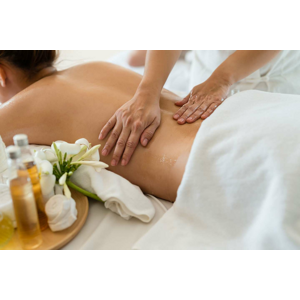Celotelová relaxačná masáž alebo bankovanie od profesionálnej masérky telom aj dušou
