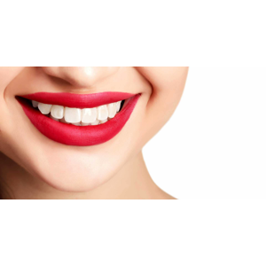 Dentálna hygiena a bielenie zubov pre žiarivý a zdravý úsmev