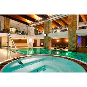 Dokonalý relax vo wellness centre hotela Rozsutec*** s bazénom, 4 saunami a výhľadom na Malú Fatru