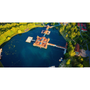 Extra lacná dovolenka pre dvoch pri slávnom maďarskom jazere Hévíz (kúpanie celoročne)