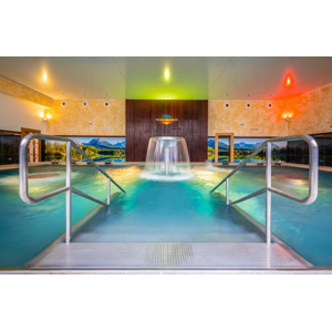 Hotel priamo v Termáloch Malé Bielice s voľným vstupom do bazénov a možnosťou plnej penzie