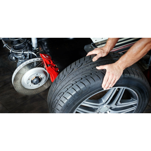 Kompletné prezutie alebo prehodenie pneumatík s materiálom v cene
