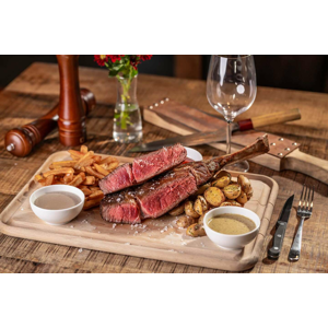 La Boo Restaurant: Šťavnatý tomahawk steak pre 2 osoby