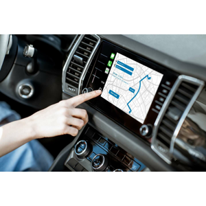 Navigácia do vášho auta na SD kartách, USB nosičoch a darčekové poukazy od NAVIMAPS