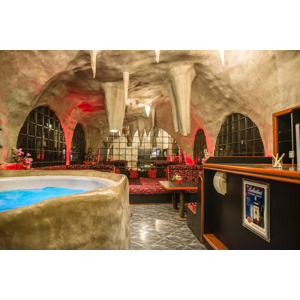 Romantika pre dvoch vo vinárskej oblasti južnej Moravy v hoteli Styria*** s polpenziou a rímskym bazénom