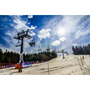 Skipasy na nenáročnú lyžovačku v ski centre Beskid – Spytkowice len 23 min. autom od hraníc