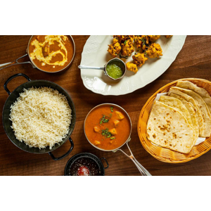 Tanier tisícich chutí - tradičné indické mäsové alebo vegetariánske menu v reštaurácii Indian Lounge