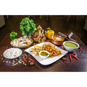 Thali degustačné menu v indickej reštaurácií The Curry pre 2 osoby - vegánske, vegetariánske alebo mäsové