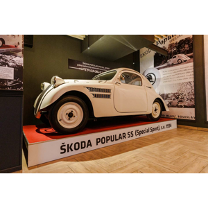UVÍTACIE CENY: Výstava veteránov v Škoda Classic Cars Museum s posledným modelom svojho druhu na svete