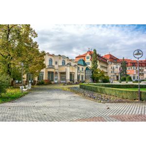 Vyrazte za zdravím do najobľúbenejšieho kúpeľného mesta Piešťany s plnou penziou, nápojmi a procedúrami